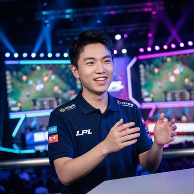 搜同网电竞解说张毅